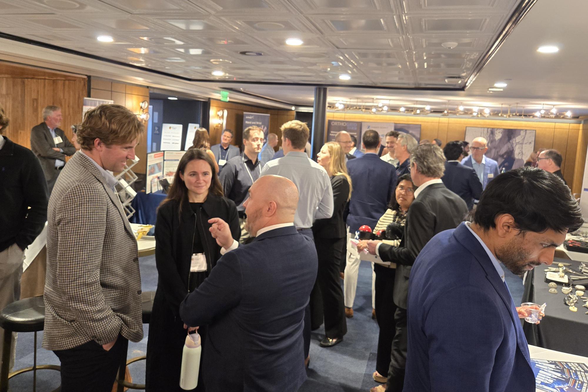 People network and chat at the SDOS 2026 Annual Meeting.